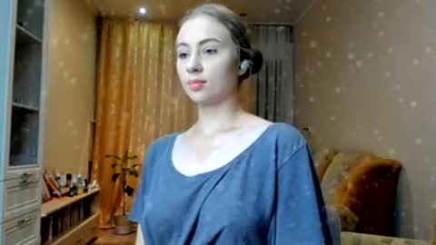 Snapshot of the_steel_magnolia_ chatting on December 15, 2:30 am Ally STREAMING ON TWITCH NOW Check my Twitter for updates online show from December 15, 2:30 am