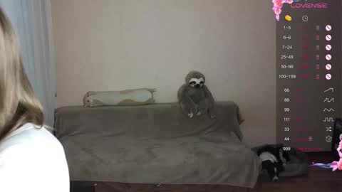 Snapshot of the_vickky chatting on February 1, 3:21 pm Vicky online show from February 1, 3:21 pm