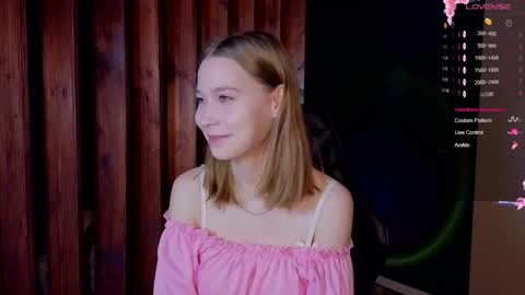 Snapshot of the_vickky chatting on February 9, 6:34 pm Vicky online show from February 9, 6:34 pm