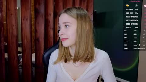 Snapshot of the_vickky chatting on February 20, 6:52 pm Vicky online show from February 20, 6:52 pm