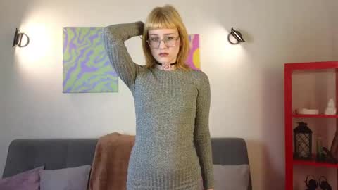 thea_quill online show from May 16, 6:07 pm