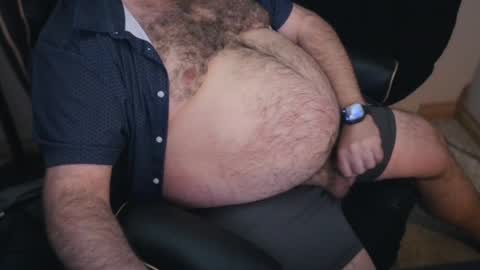 Snapshot of thebearking69 chatting on May 30, 1:03 am The Bear King online show from May 30, 1:03 am