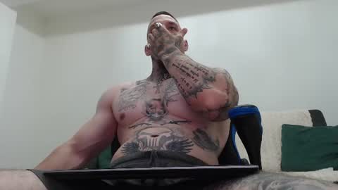 Snapshot of thebestmuscles chatting on June 25, 6:12 pm John online show from June 25, 6:12 pm