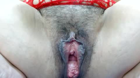 Snapshot of thebestpussyhairy chatting on March 6, 11:42 pm Karla online show from March 6, 11:42 pm