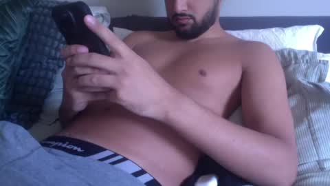 Snapshot of thebig_aa2 chatting on October 12, 5:23 pm thebig_aa2 online show from October 12, 5:23 pm