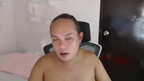 Snapshot of thebitch_cowbell chatting on October 21, 11:33 am thebitch_cowbell online show from October 21, 11:33 am