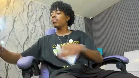 Snapshot of theblackflavor chatting on July 28, 2:05 pm Flavor online show from July 28, 2:05 pm