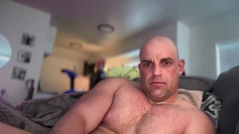 Snapshot of thebuzz777 chatting on January 26, 4:30 pm theBuzz777 online show from January 26, 4:30 pm