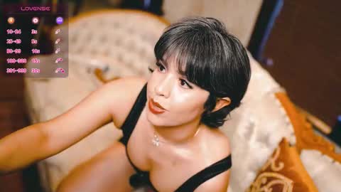 Snapshot of thecamwoman chatting on October 20, 10:32 pm Joan online show from October 20, 10:32 pm