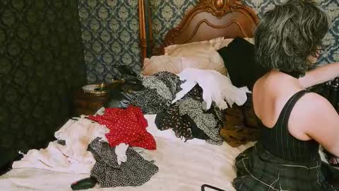 Snapshot of thecamwoman chatting on March 17, 9:18 pm Joan online show from March 17, 9:18 pm