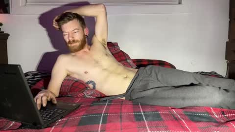 Snapshot of thecarrguyy chatting on January 21, 9:03 am Thatcarrguyy online show from January 21, 9:03 am