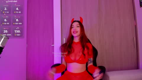 Alicia Alikath  online show from October 18, 2:07 pm