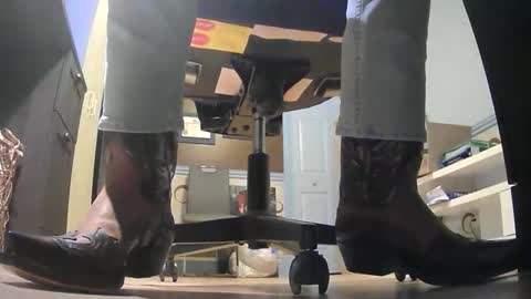 thecowboy_74 online show from December 18, 4:18 am