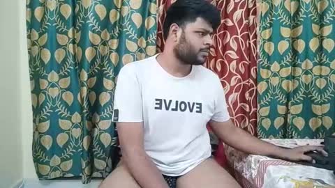 thecuteboyy online show from May 3, 3:56 am