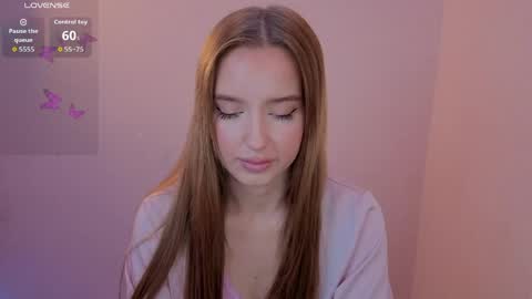 Olivia online show from June 7, 7:06 pm