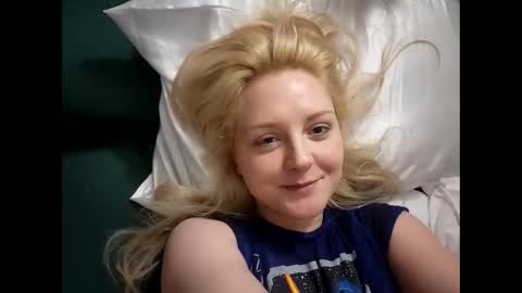 Kassandra Grant online show from May 16, 4:42 am