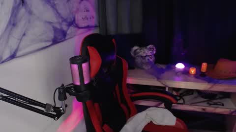 Snapshot of thedevil_boobs chatting on October 5, 2:54 am Keiko online show from October 5, 2:54 am