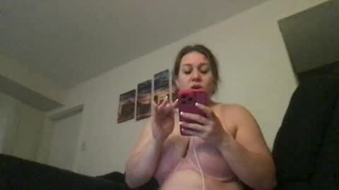 Snapshot of thedevinemilf chatting on August 5, 3:09 am Masked Milf Christina online show from August 5, 3:09 am