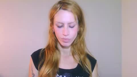 Snapshot of thedollxxxperience chatting on October 26, 6:14 pm Yolanda online show from October 26, 6:14 pm