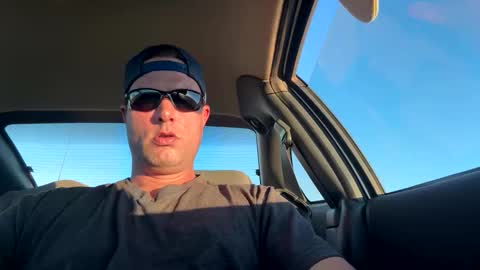 Snapshot of thedonald911 chatting on November 19, 10:43 pm Carter Bates online show from November 19, 10:43 pm