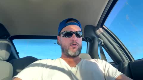 Snapshot of thedonald911 chatting on January 17, 6:22 pm Carter Bates online show from January 17, 6:22 pm
