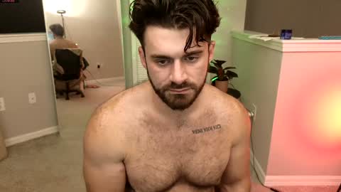 Snapshot of theeestallion33 chatting on December 21, 12:53 am The Stallion online show from December 21, 12:53 am