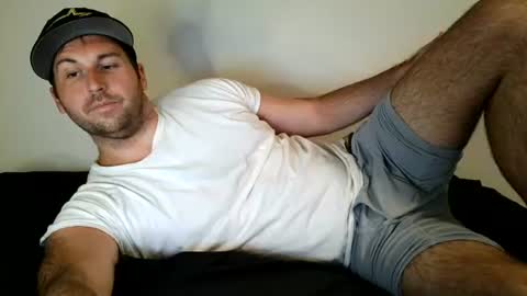 Snapshot of theetwohander chatting on June 12, 4:11 am Theetwohander online show from June 12, 4:11 am