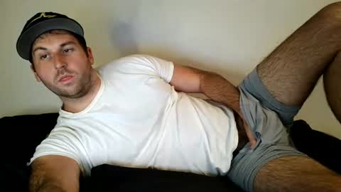 Snapshot of theetwohander chatting on June 18, 2:45 am Theetwohander online show from June 18, 2:45 am