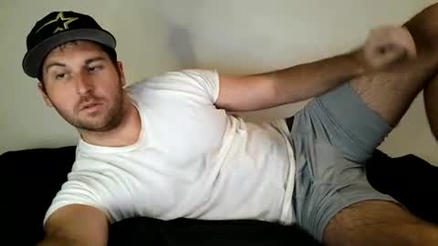 Snapshot of theetwohander chatting on June 21, 2:47 am Theetwohander online show from June 21, 2:47 am