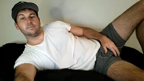 Snapshot of theetwohander chatting on July 7, 2:14 am Theetwohander online show from July 7, 2:14 am