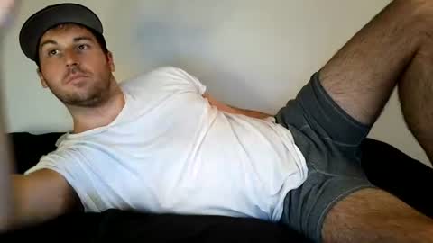 Snapshot of theetwohander chatting on July 10, 12:26 am Theetwohander online show from July 10, 12:26 am