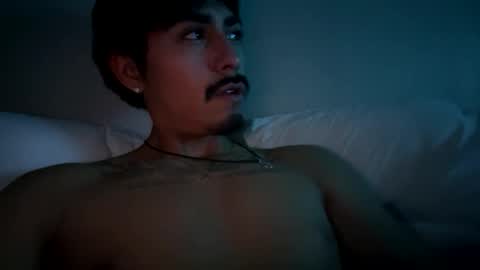 Snapshot of theglorious2002 chatting on December 2, 11:26 am theglorious2002 online show from December 2, 11:26 am