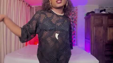 Goldie online show from September 25, 1:31 am