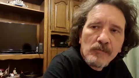 Green online show from May 1, 8:02 pm