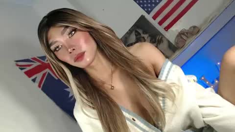 Snapshot of thehornygirl_laisa chatting on June 27, 12:22 pm laisa online show from June 27, 12:22 pm