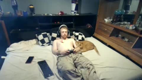 Snapshot of thehotfoxdd chatting on September 11, 6:52 pm fuzzyfox online show from September 11, 6:52 pm