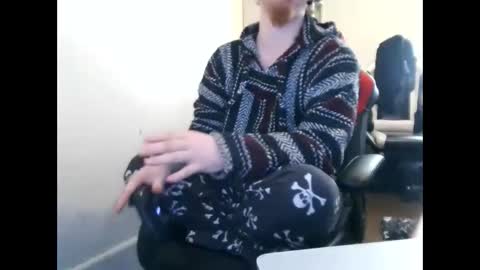 Snapshot of thehotfoxdd chatting on February 26, 7:13 pm fuzzyfox online show from February 26, 7:13 pm