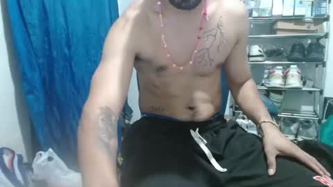 Snapshot of thehousedog chatting on February 27, 8:42 pm thehousedog online show from February 27, 8:42 pm