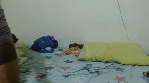 Snapshot of thehousedog chatting on September 18, 11:12 am thehousedog online show from September 18, 11:12 am