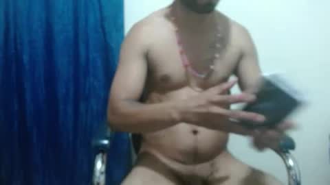 Snapshot of thehousedog chatting on October 14, 12:00 am thehousedog online show from October 14, 12:00 am