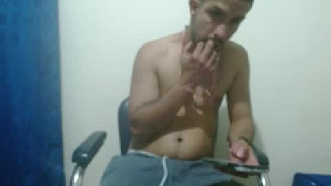 Snapshot of thehousedog chatting on October 26, 9:42 pm thehousedog online show from October 26, 9:42 pm