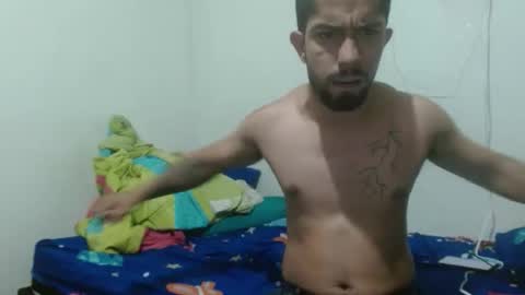 Snapshot of thehousedog chatting on November 1, 12:29 pm thehousedog online show from November 1, 12:29 pm