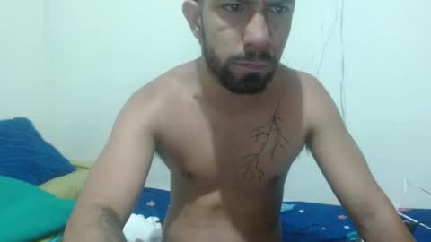 Snapshot of thehousedog chatting on November 5, 10:59 am thehousedog online show from November 5, 10:59 am