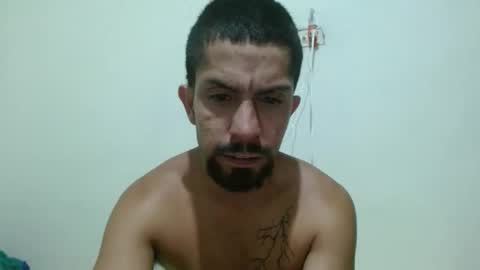 Snapshot of thehousedog chatting on November 10, 12:53 am thehousedog online show from November 10, 12:53 am