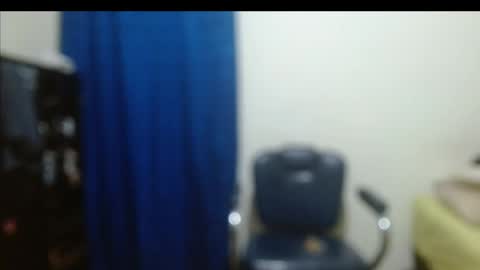 Snapshot of thehousedog chatting on May 23, 6:12 pm thehousedog online show from May 23, 6:12 pm