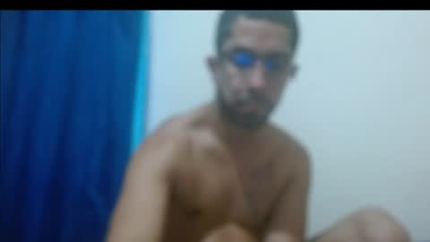 Snapshot of thehousedog chatting on June 21, 5:15 pm thehousedog online show from June 21, 5:15 pm