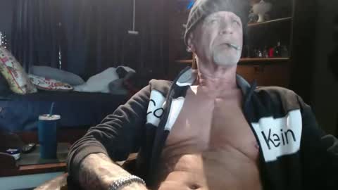 thehouseguy513 online show from January 7, 5:10 am