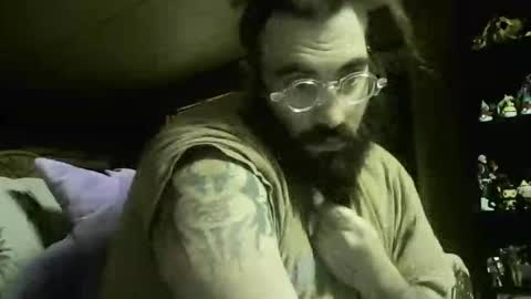 Snapshot of theironbulll chatting on December 2, 9:43 pm Iron online show from December 2, 9:43 pm