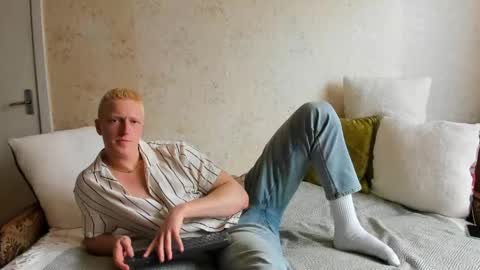 Snapshot of thejacob_d chatting on April 22, 11:12 am thejacob_d online show from April 22, 11:12 am