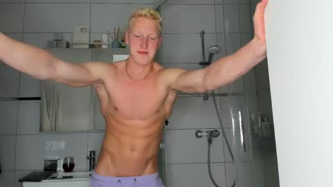 Snapshot of thejacob_d chatting on May 26, 6:04 pm thejacob_d online show from May 26, 6:04 pm